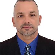 Profesor de derecho comercial , civil y familia con experiencia